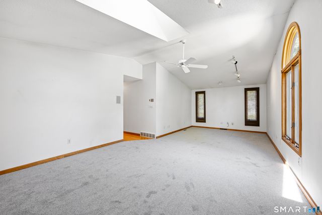 3 Hawley Drive, Ansonia, CT 06401