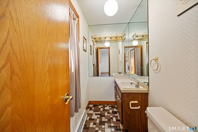 3 Hawley Drive, Ansonia, CT 06401
