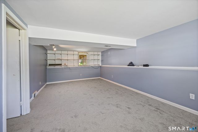3 Hawley Drive, Ansonia, CT 06401