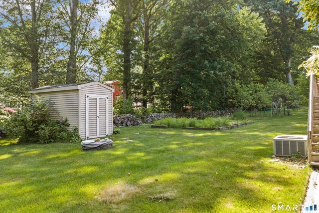 3 Hawley Drive, Ansonia, CT 06401