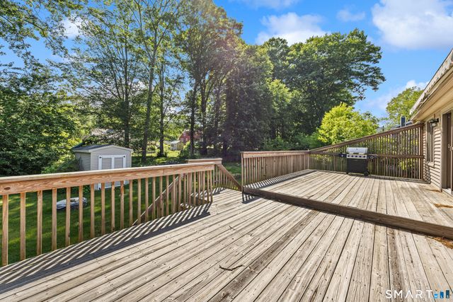 3 Hawley Drive, Ansonia, CT 06401