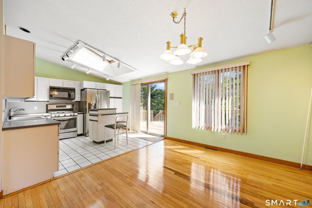 3 Hawley Drive, Ansonia, CT 06401