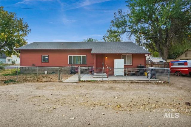 110 N 7th St, Parma, ID 83660 property photo