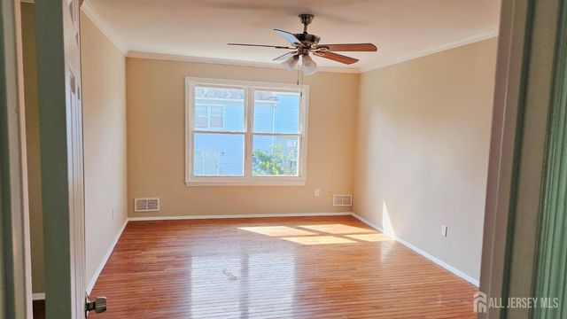 9 NE pinetree Court, Monroe, NJ 08831