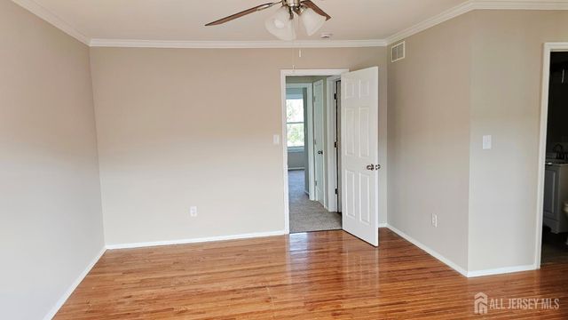 9 NE pinetree Court, Monroe, NJ 08831