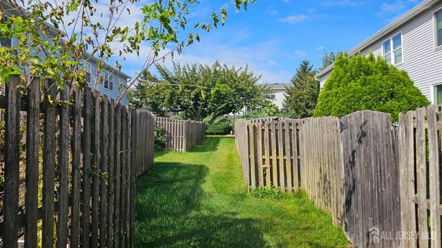 9 NE pinetree Court, Monroe, NJ 08831
