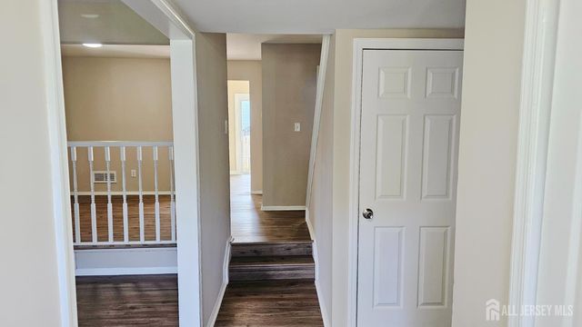 9 NE pinetree Court, Monroe, NJ 08831