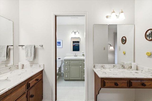 2747 Bradshaw, Sacramento, CA 95827