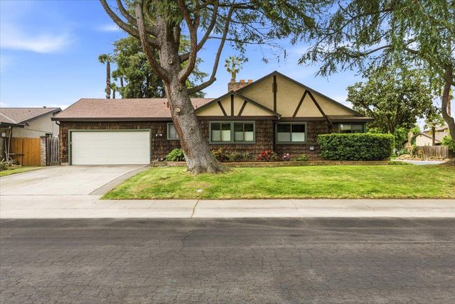 2747 Bradshaw, Sacramento, CA 95827