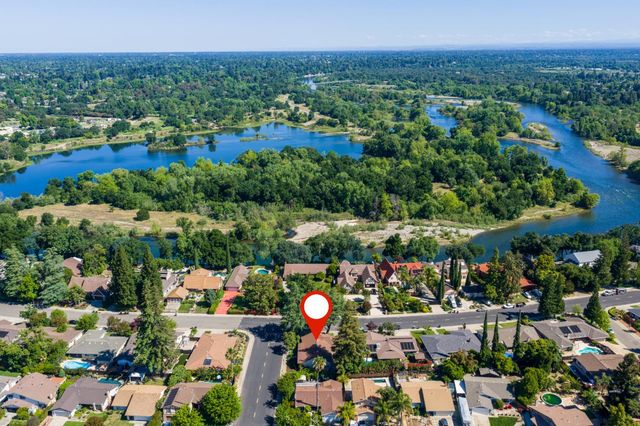 2747 Bradshaw, Sacramento, CA 95827