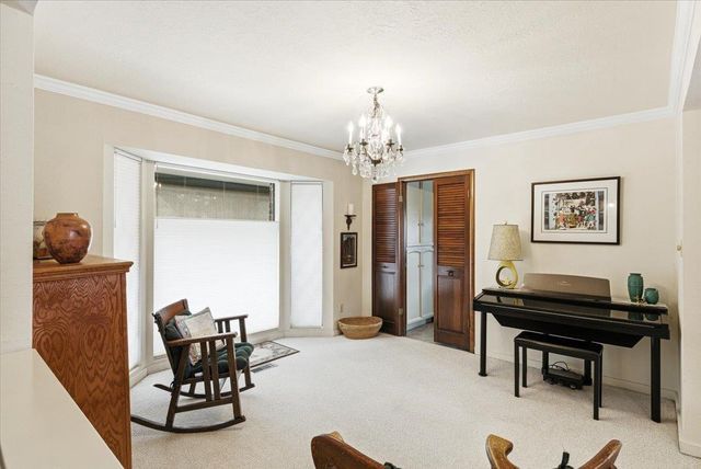 2747 Bradshaw, Sacramento, CA 95827