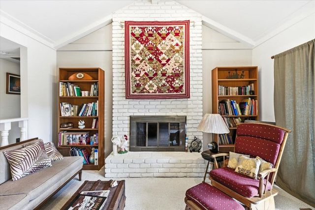 2747 Bradshaw, Sacramento, CA 95827