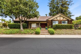 2747 Bradshaw, Sacramento, CA 95827