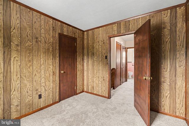 127 HENRY RD, Enola, PA 17025