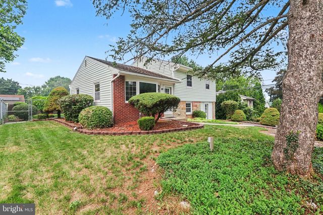 127 HENRY RD, Enola, PA 17025
