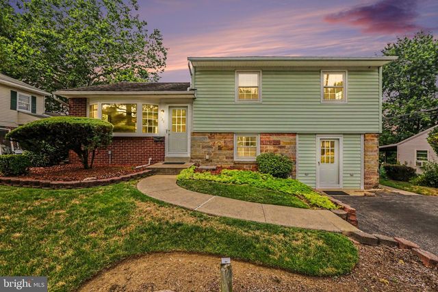 127 HENRY RD, Enola, PA 17025