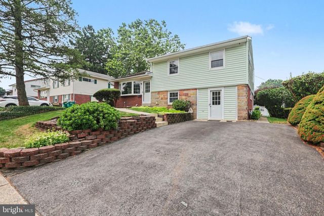 127 HENRY RD, Enola, PA 17025