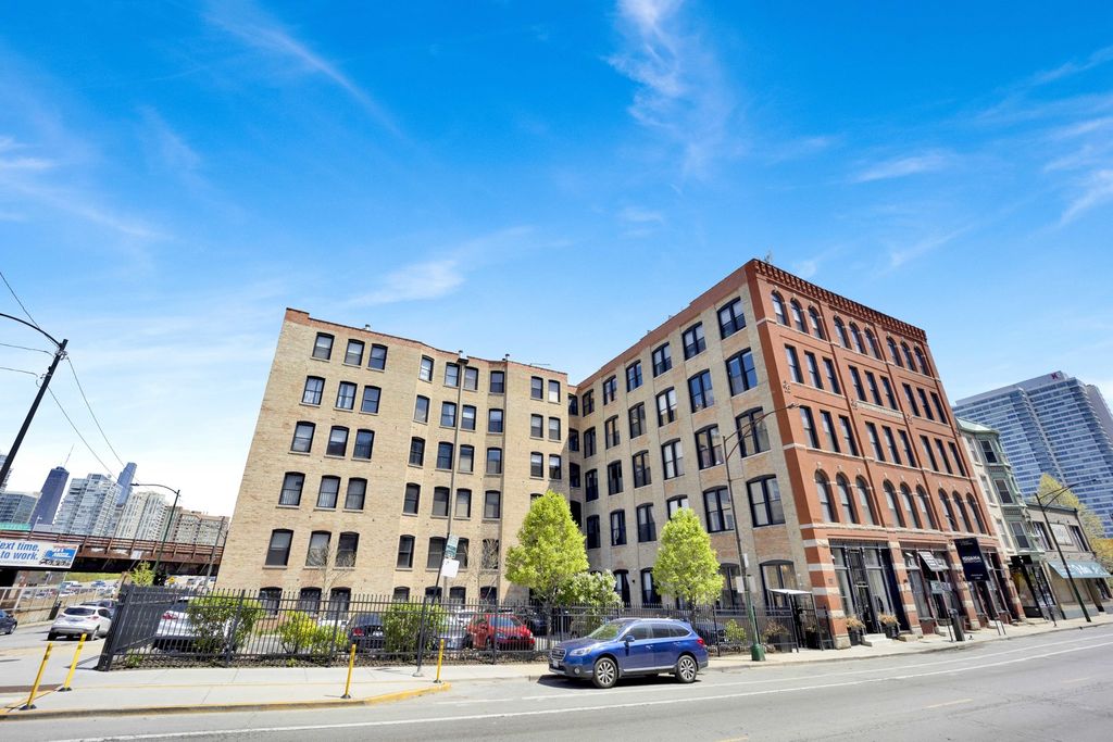 525 N HALSTED Street 208, Chicago, IL 60622