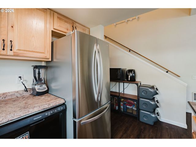 1620 16TH Ave, Albany, OR 97321