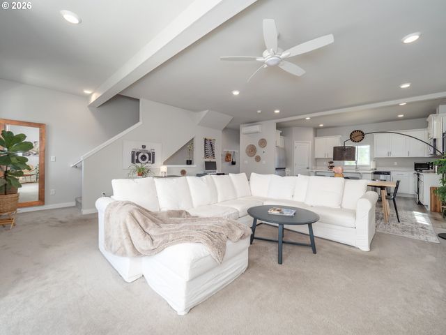 1458 N SILTSTONE Ave, Newberg, OR 97132