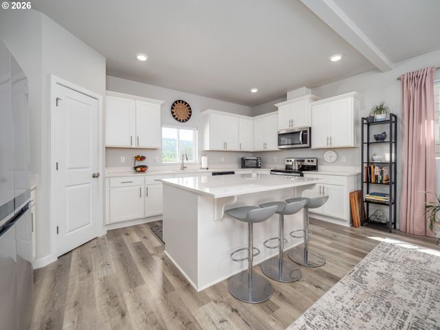 1458 N SILTSTONE Ave, Newberg, OR 97132