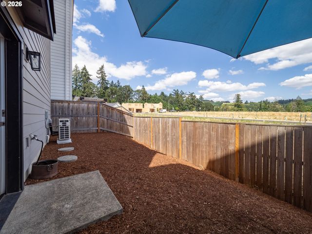 1458 N SILTSTONE Ave, Newberg, OR 97132