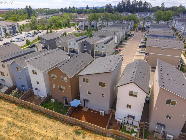 1458 N SILTSTONE Ave, Newberg, OR 97132