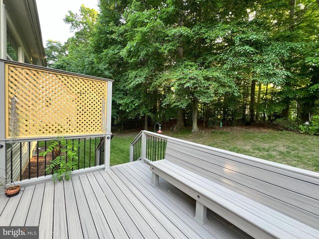 8530 OAK CHASE, Fairfax Station, VA 22039