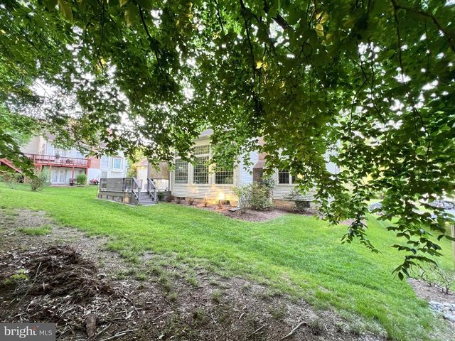 8530 OAK CHASE, Fairfax Station, VA 22039