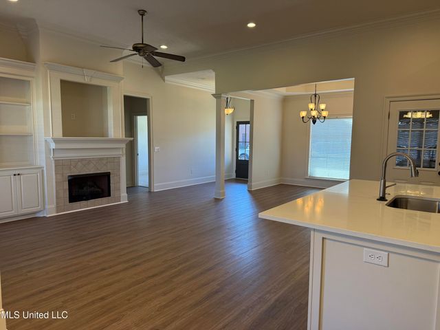 927 Frisky Drive, Brandon, MS 39047