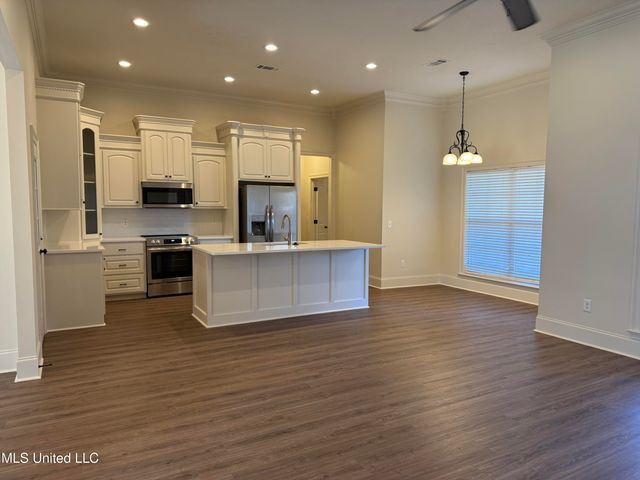 927 Frisky Drive, Brandon, MS 39047