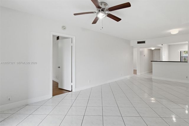 11396 Taft Street 11396, Pembroke Pines, FL 33026