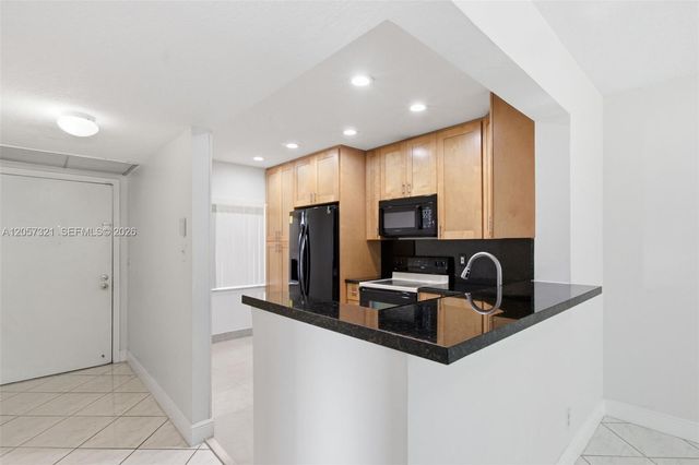 11396 Taft Street 11396, Pembroke Pines, FL 33026