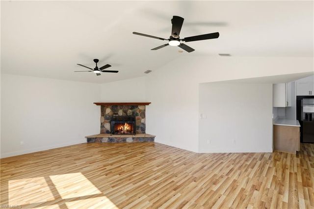 410 SE 7th ST, Cape Coral, FL 33990