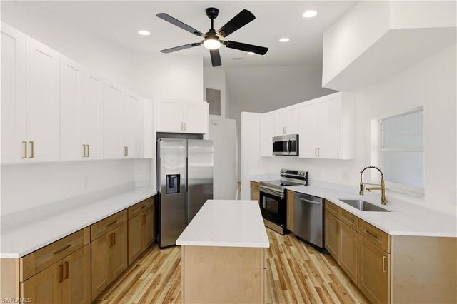 410 SE 7th ST, Cape Coral, FL 33990