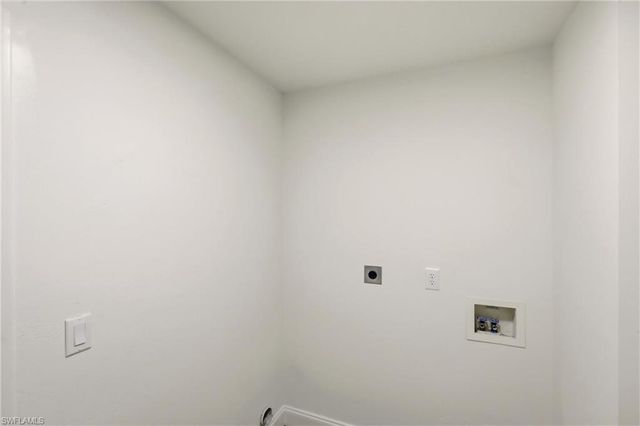 410 SE 7th ST, Cape Coral, FL 33990