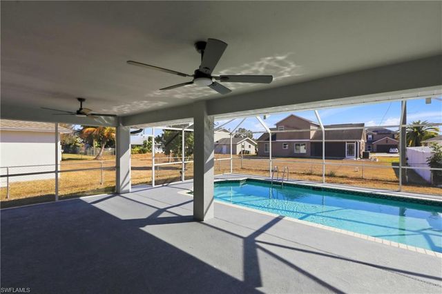 410 SE 7th ST, Cape Coral, FL 33990