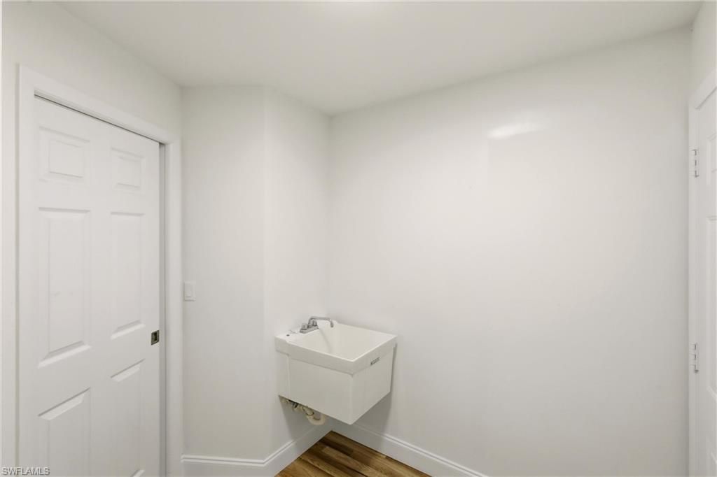 Image 35 of property listing at 410 SE 7th ST, Cape Coral, FL 33990