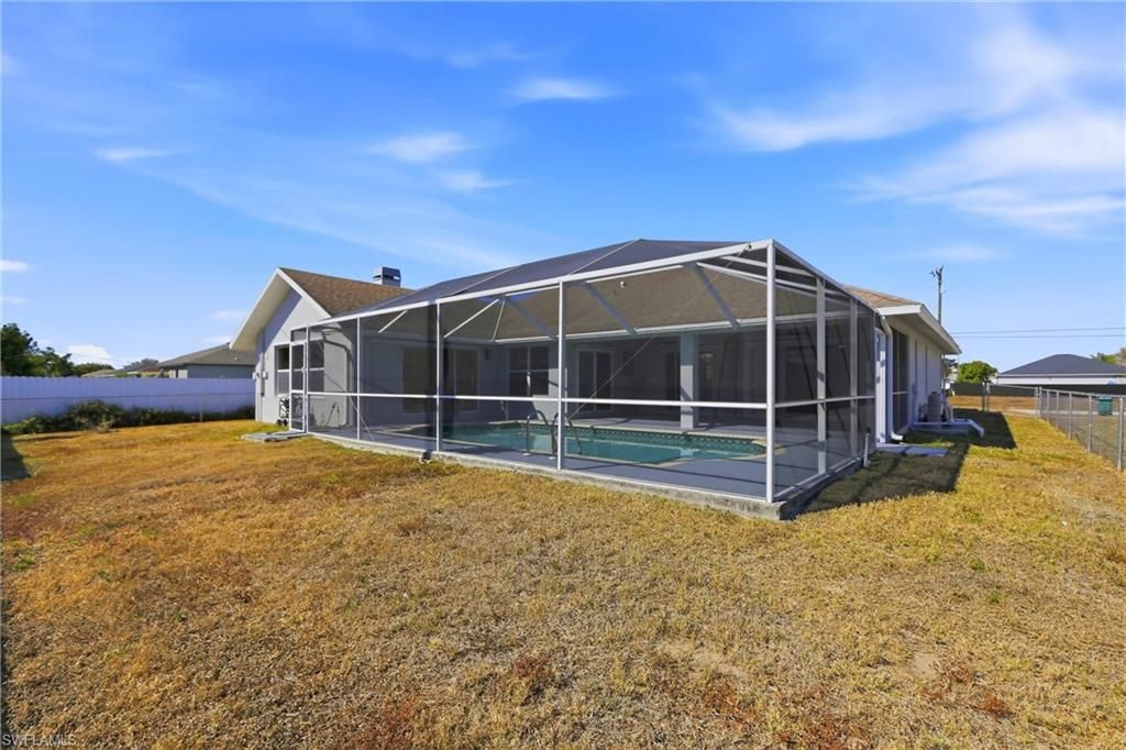 Image 45 of property listing at 410 SE 7th ST, Cape Coral, FL 33990