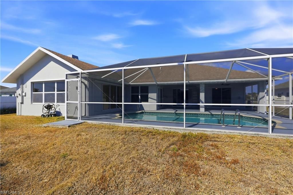 Image 46 of property listing at 410 SE 7th ST, Cape Coral, FL 33990