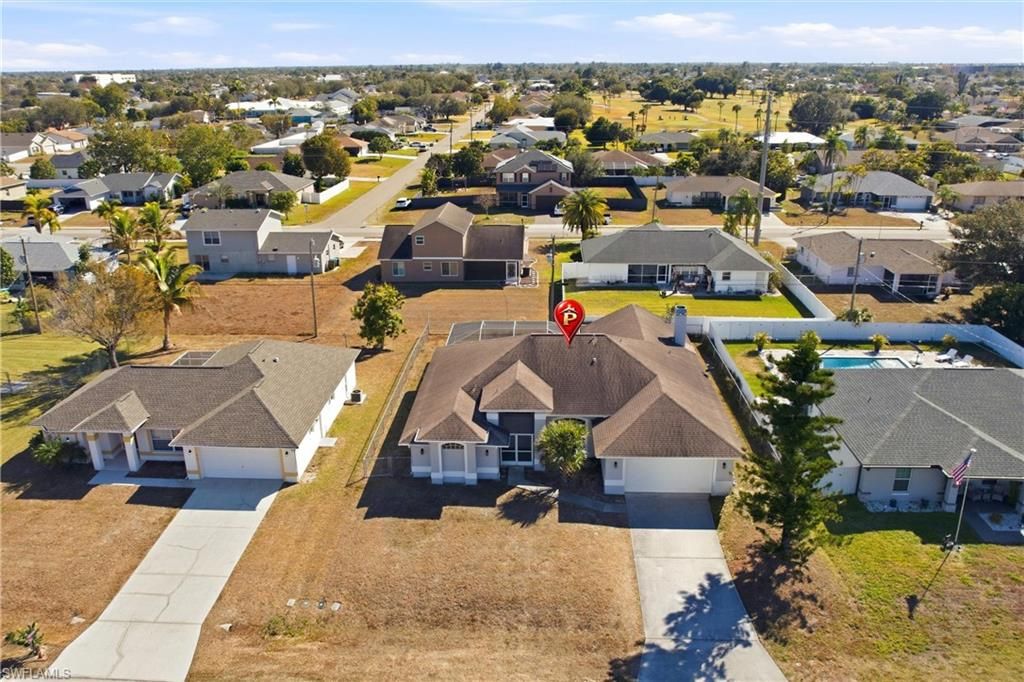 Image 48 of property listing at 410 SE 7th ST, Cape Coral, FL 33990