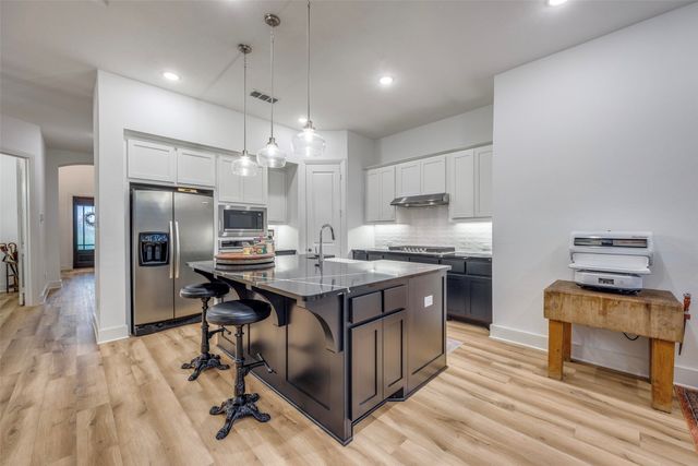 1327 Beach Boulevard, Sherman, TX 75090