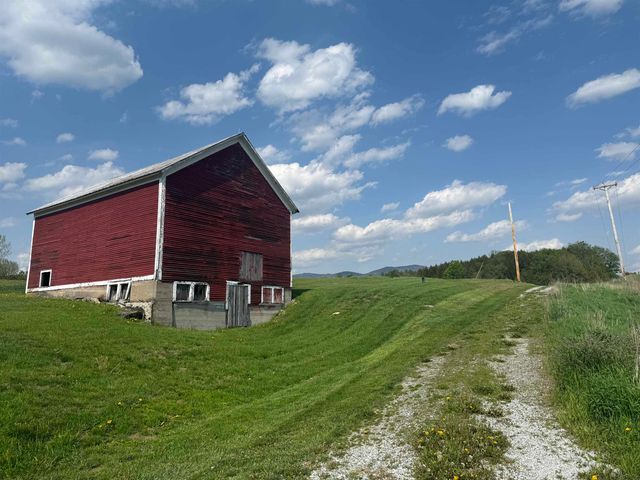 1908 US Route 7 N, Rutland Town, VT 05701
