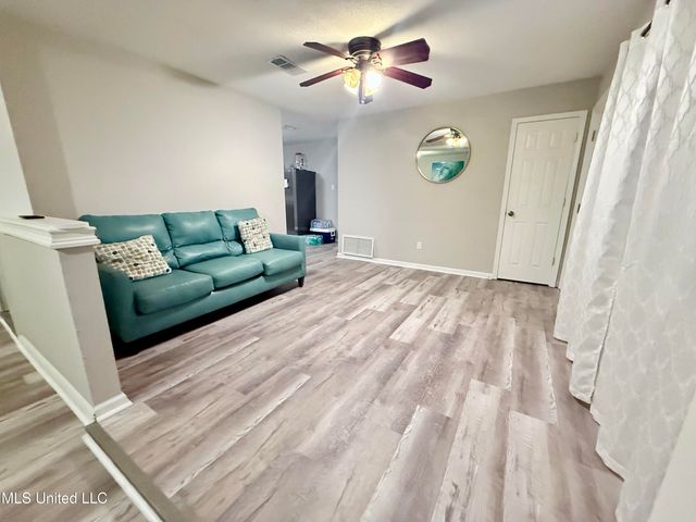 4218 Martha Court, Pascagoula, MS 39581