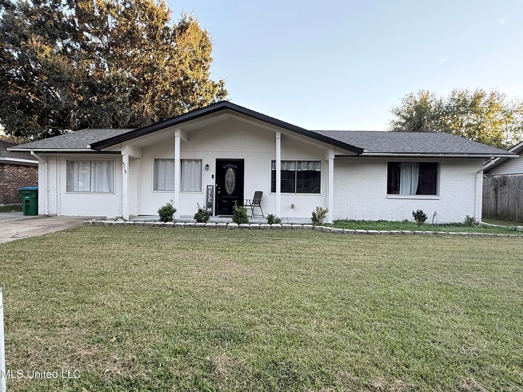 4218 Martha Court, Pascagoula, MS 39581