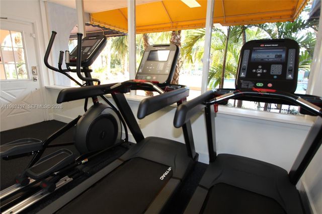 4550 NW 9th St 815E, Miami, FL 33126