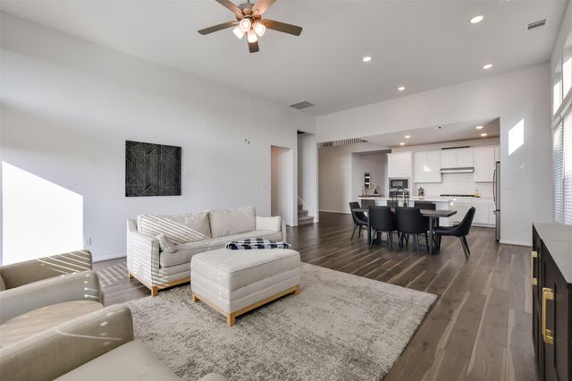 605 Oleander LOOP, Buda, TX 78610