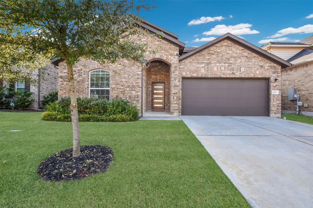 605 Oleander LOOP, Buda, TX 78610