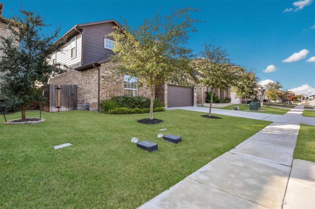 605 Oleander LOOP, Buda, TX 78610