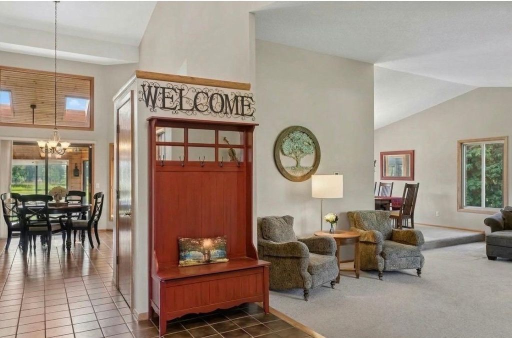 9629 Bennett Place, Eden Prairie, MN 55347 — photo 4